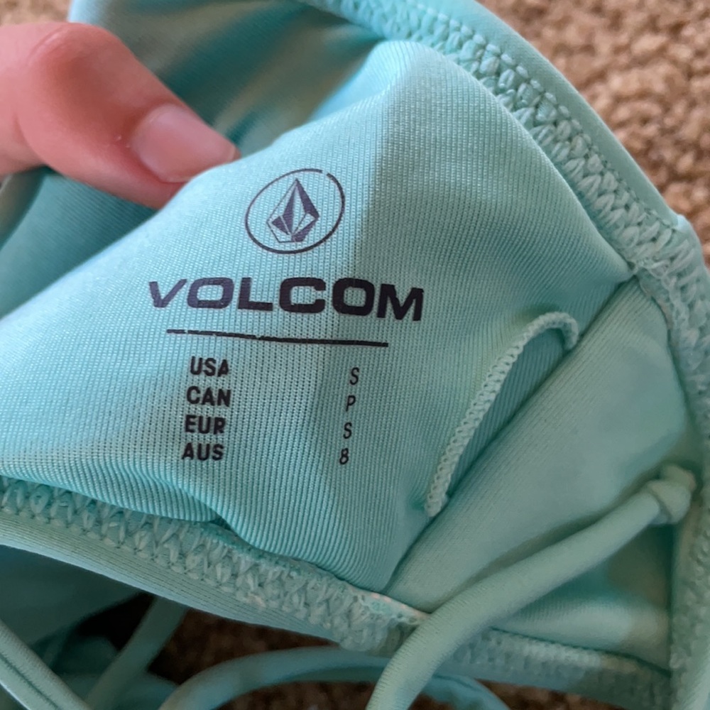 Volcom Bikini Top - Picture 3 of 4